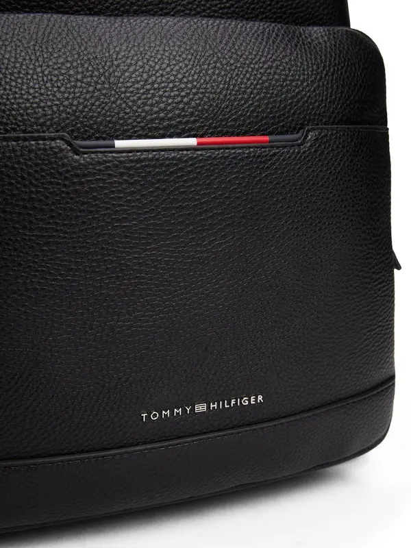 Metal Logo Pebble Leather Backpack 1 Image