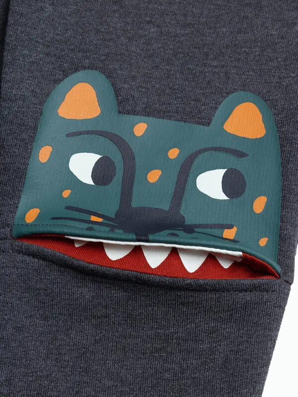 Jogging bottoms with fun designs on the knees 2 Image