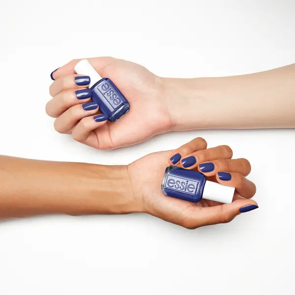 Essie New Day New Me, Salon-Quality Nail Polish, Vegan formula for flawless coverage, easy-glide brush   1 Image