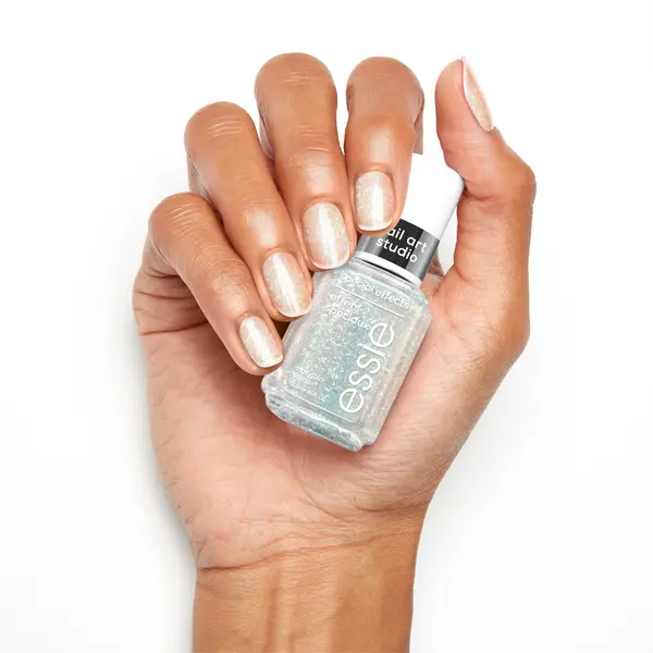 Essie Identity Illusion, Salon-Quality Nail Polish, Vegan formula for flawless coverage, easy-glide brush   1 Image