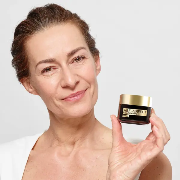 L’Oréal Paris Age Perfect Cell Renewal Anti-Aging Day Cream SPF30 2 Image