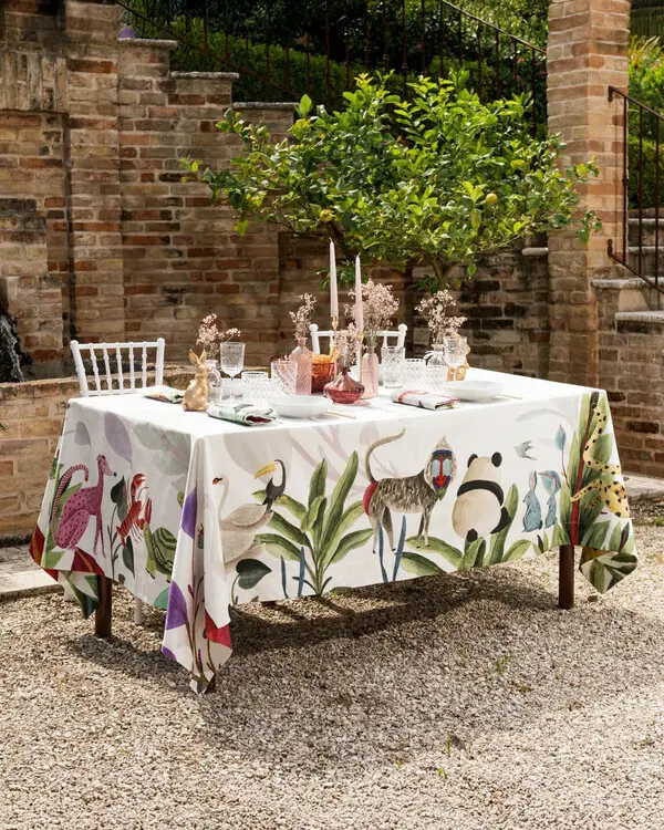 TABLECLOTH 180X180 CM SATIN 1 Image