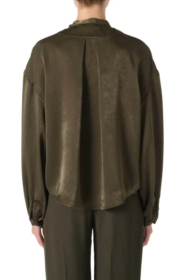 Silk Blouse with front buttons 3 Image