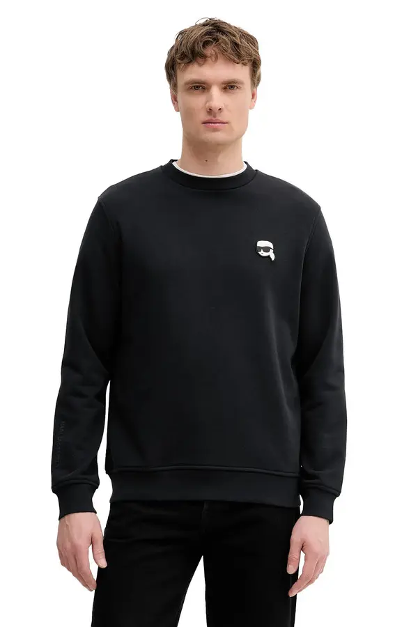 sweatshirt with a Iconic chest logo 1 Image