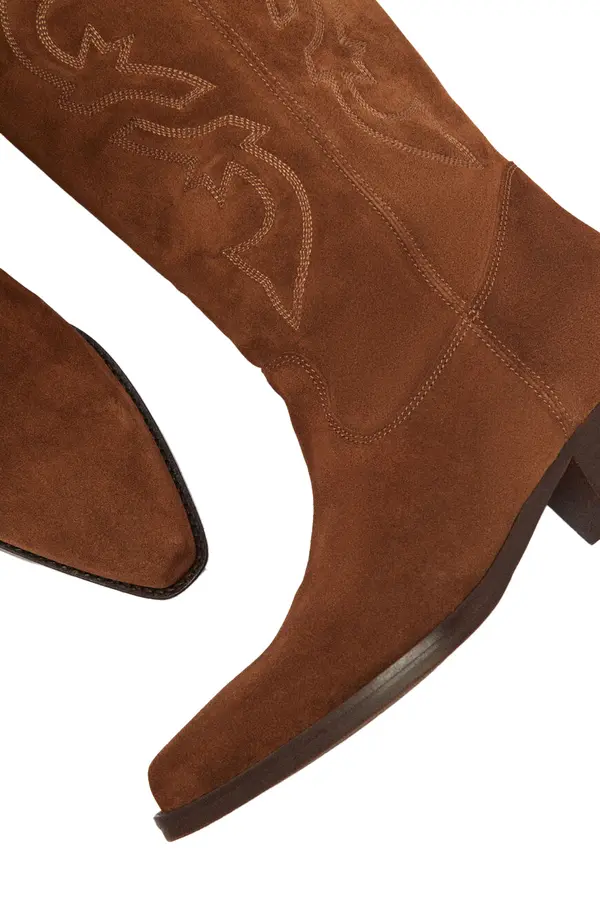 Embroidered leather mid-calf boots 1 Image