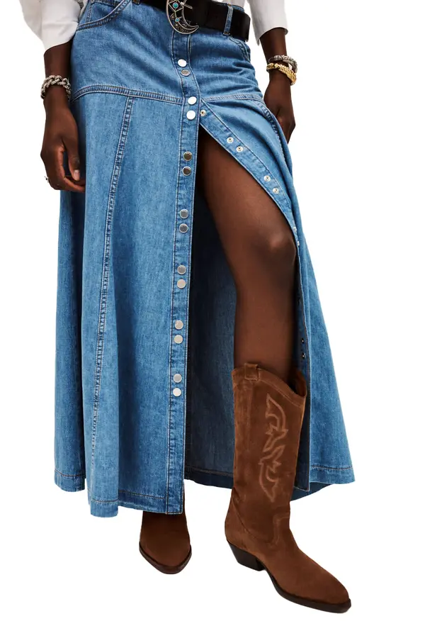 Embroidered leather mid-calf boots 3 Image