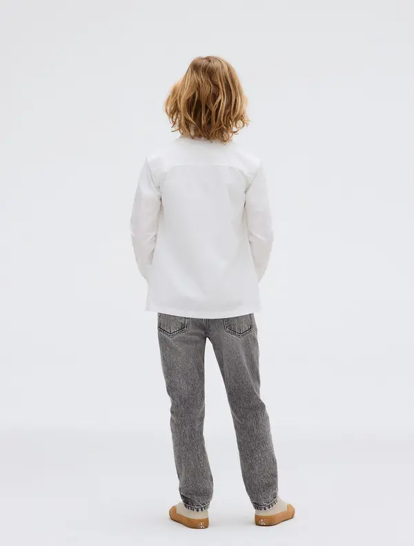 Straight Dad Jeans 4 Image