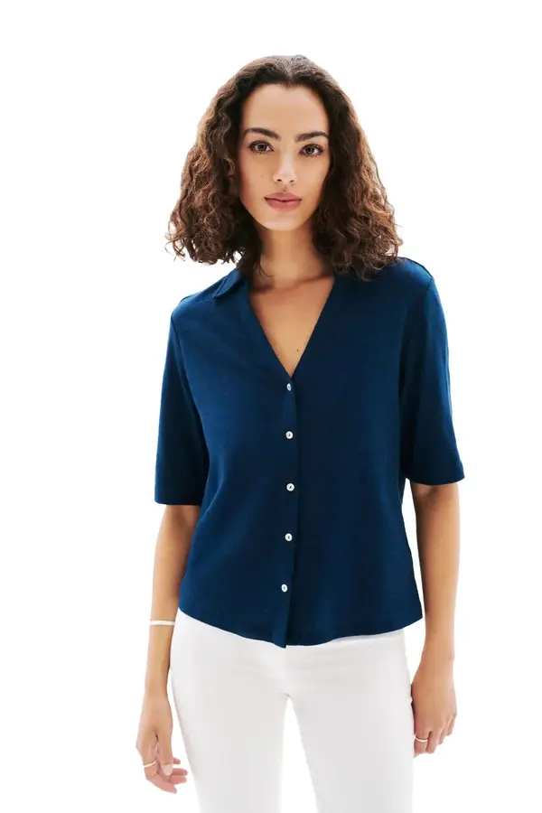 Short Sleeves Buttoned Shirt 2 Image