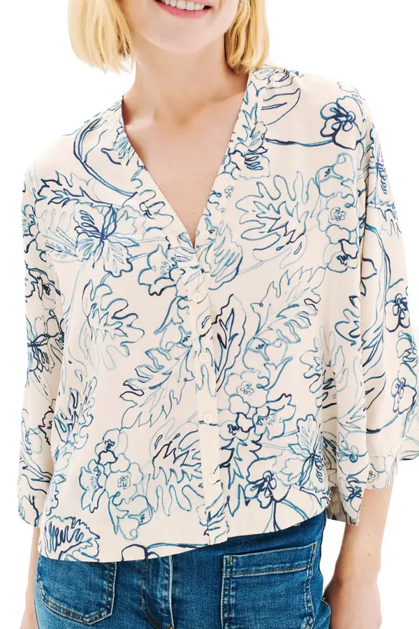 Patterned V-neck Blouse 4 Image