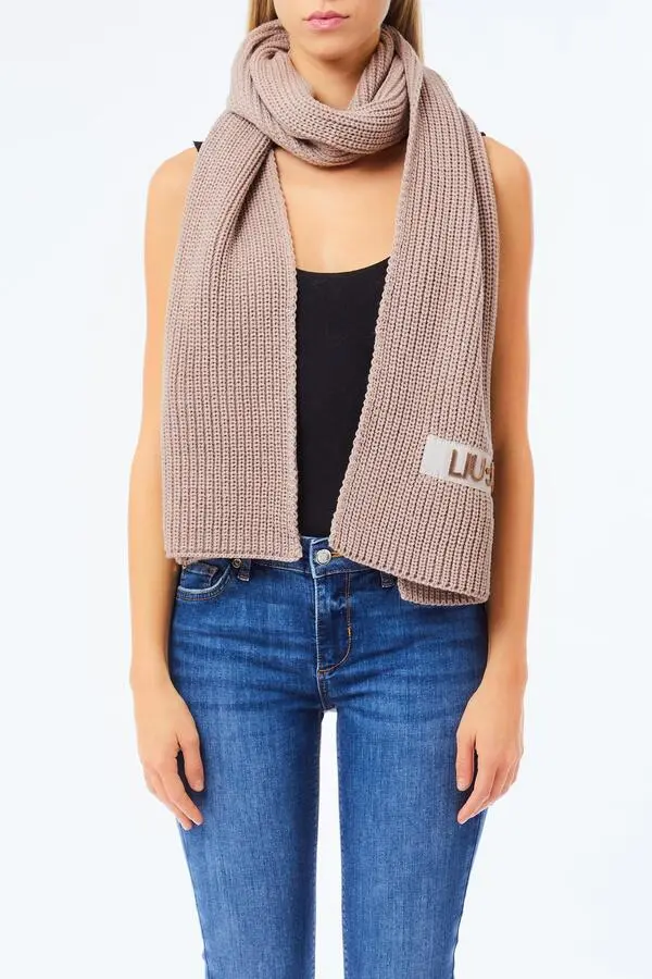 Knit Scarf 1 Image