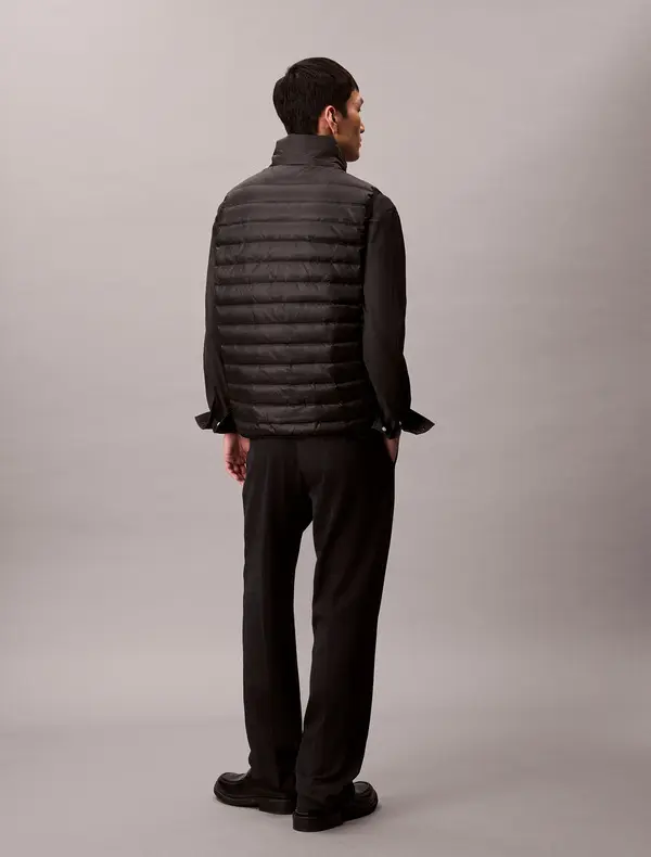 High-neck padded Vest 3 Image