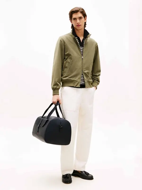 TH Foundation Duffle Bag 4 Image