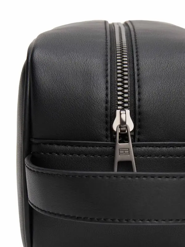 Monogram Wash Bag 2 Image