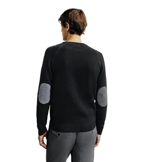 Round-neck Long Sleeves Sweater 3 Image