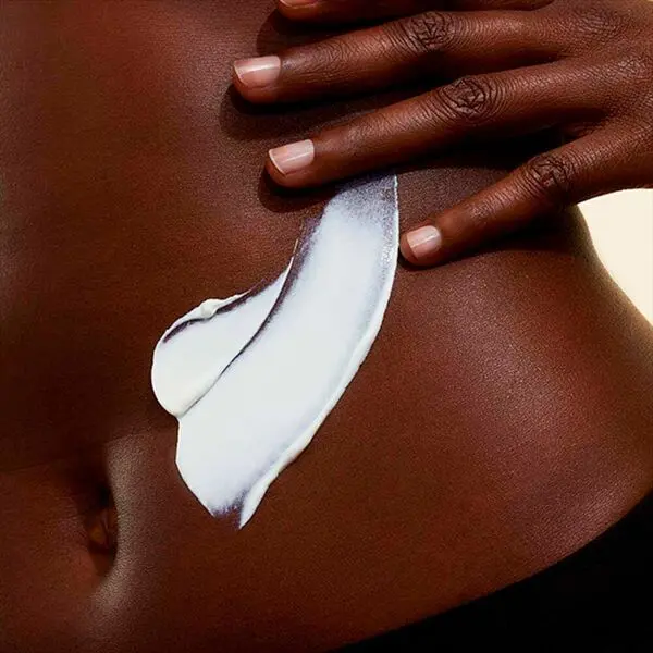 Sunscreen High Protection SPF30 3 Image