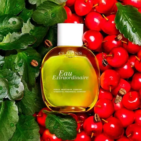 Eau Extraordinaire Treatment Fragrance Spray 3 Image
