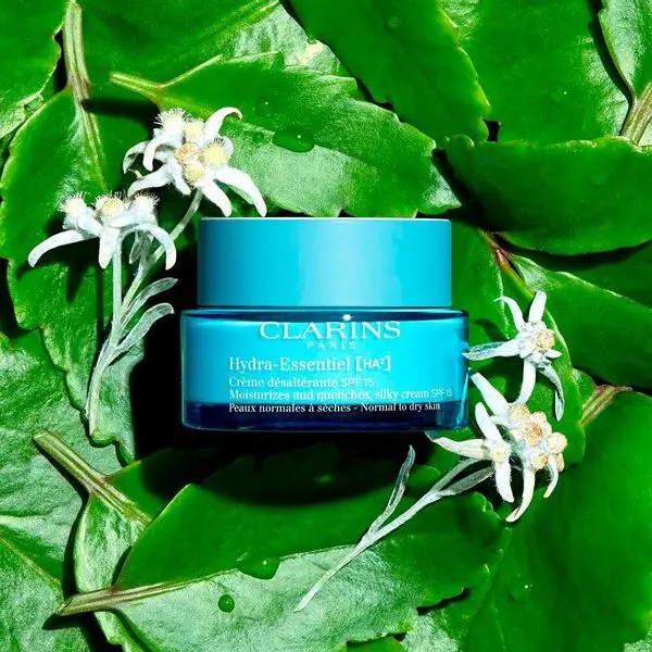 Hydra-Essentiel Quenching Face Cream SPF15 3 Image