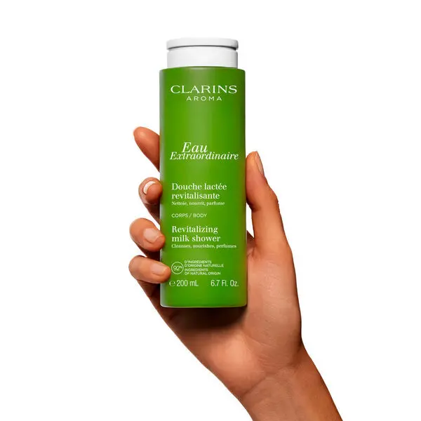 Eau Extraordinaire Revitalizing Shower Milk 1 Image