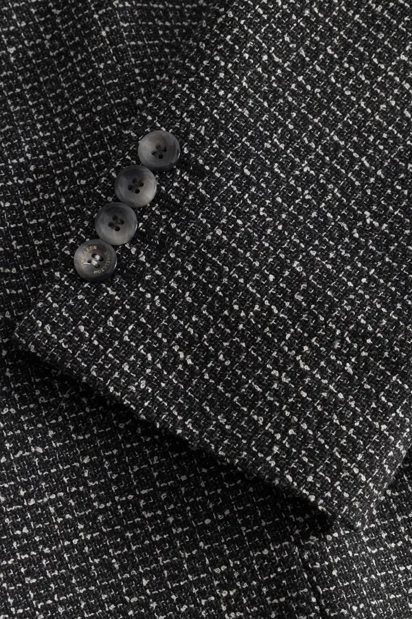 Alzer Jacket in an Anthracite Pattern 3 Image