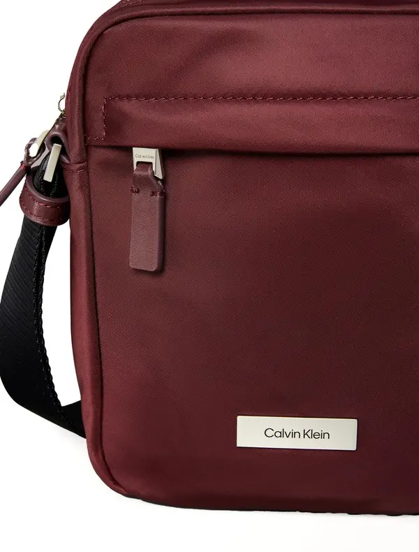 Matte Nylon Reporter Bag 3 Image