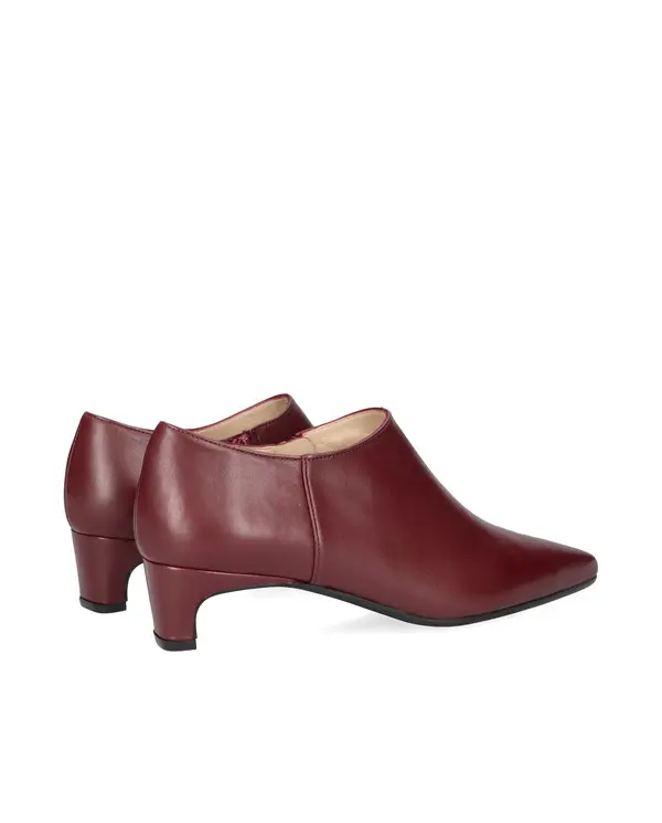 Leather Pointed Toe Kitten Heel Bootie 2 Image