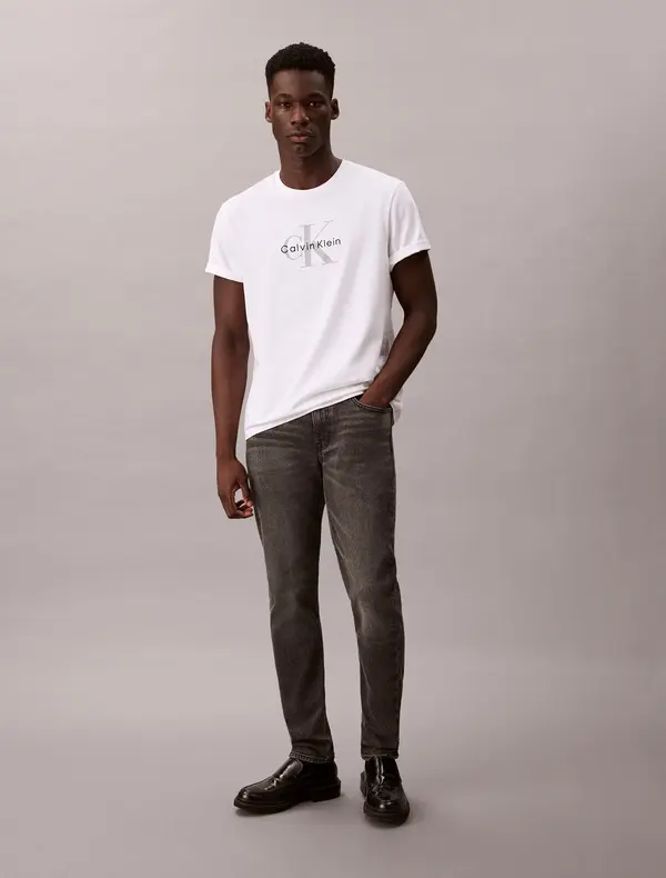 Slim Taper Jeans 1 Image