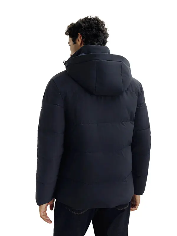 Puffer Jacket with Zipper Opening 2 Image