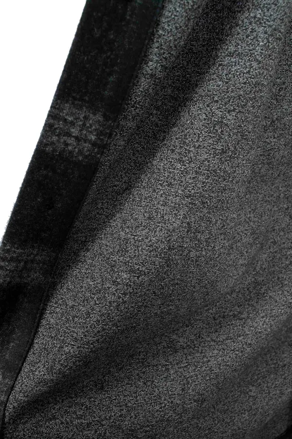 Button-Up Flannel Shirt with Plaid Pattern 1 Image