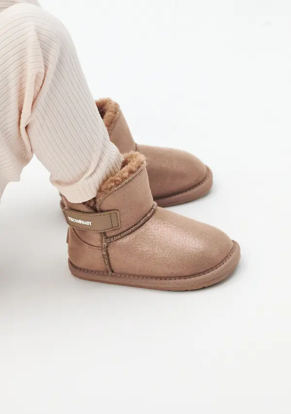 Suede-Style Boots with Faux Fur Lining and Hook-and-Loop Closure 4 Image