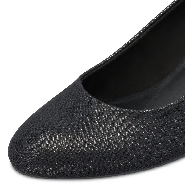 Round Toe Leather Heeled Pump 2 Image