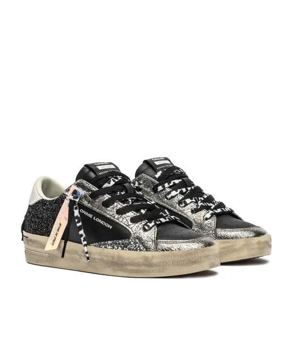SK8 Deluxe Cold Hearted Sneakers 6 Image