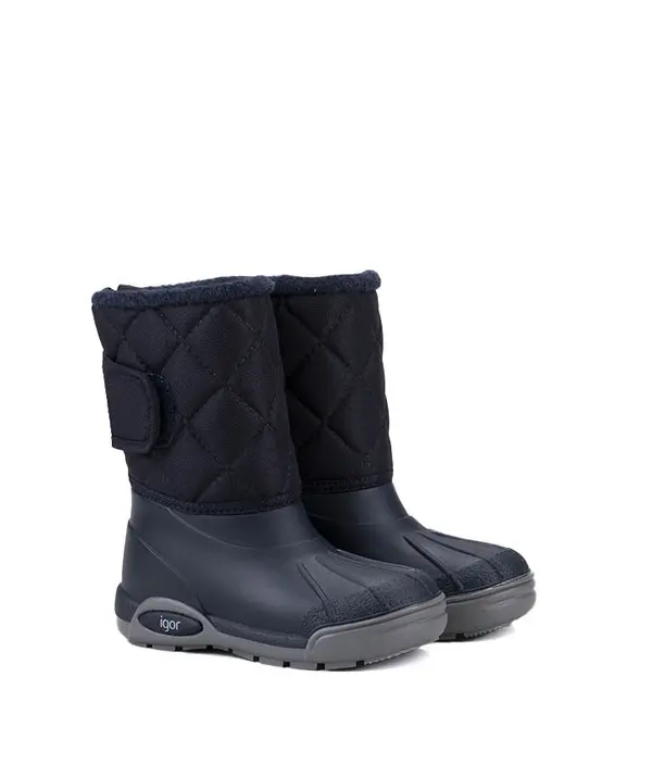 Quilted Winter Boots with Easy Fasten Strap 1 Image