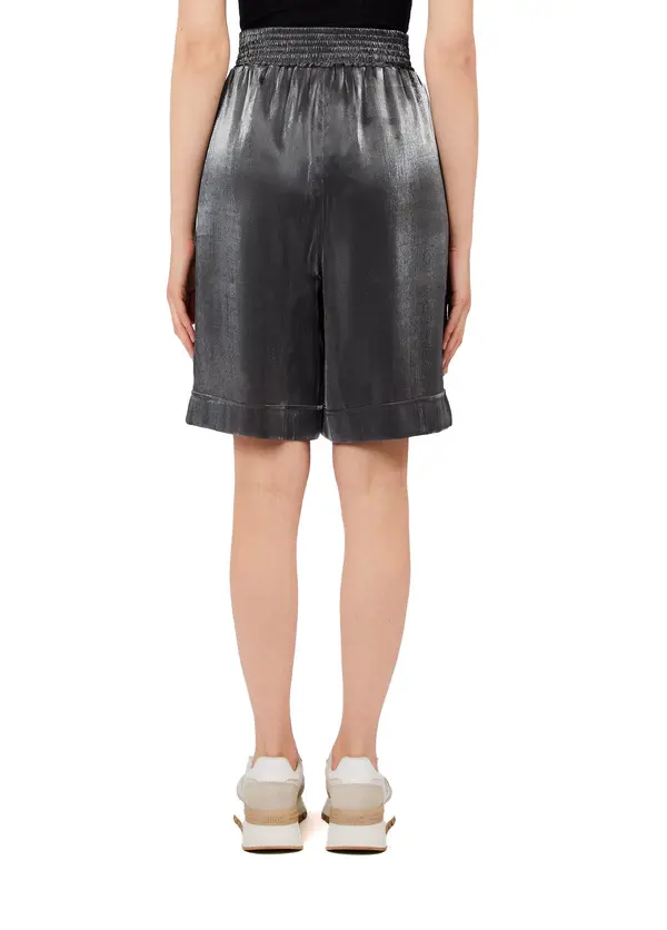 Laminated Fabric Bermuda Shorts 4 Image