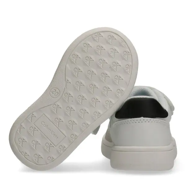 Low-Top Sneakers with Suede-Style Overlays and Double Straps 4 Image