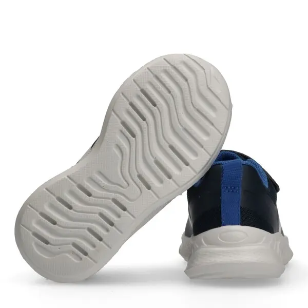 Flag Mesh Hook And Loop Sneakers 3 Image