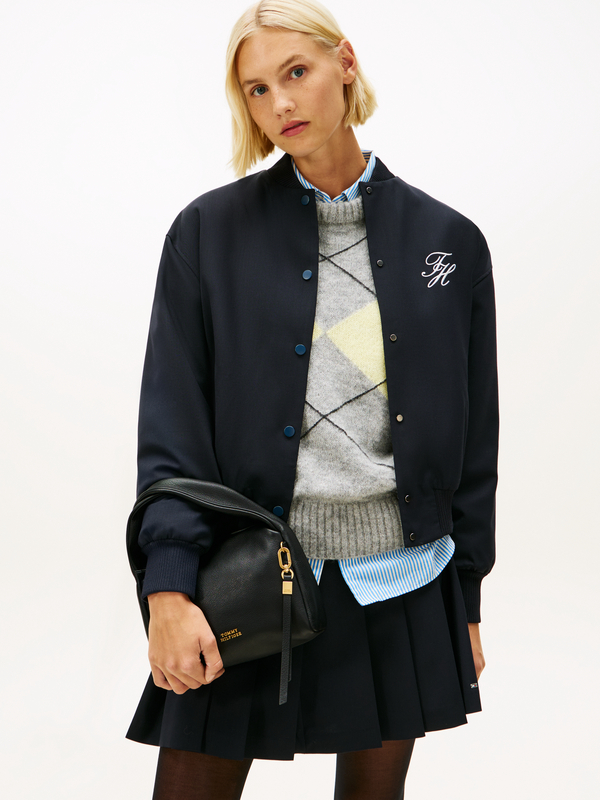 City Leather Twist Handle Bag 1 Image