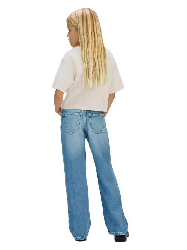 Boxy Logo Short Sleeve T-shirt 3 Image