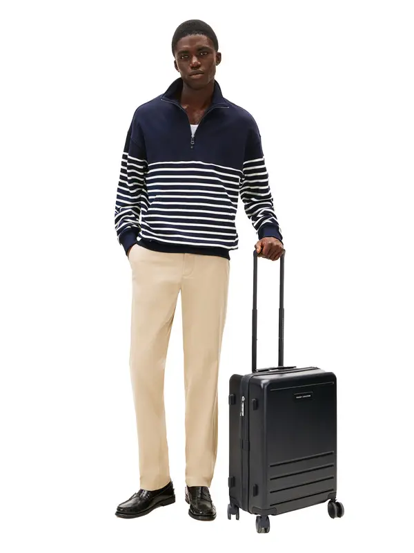 Signature Cabin Size Suitcase 2 Image