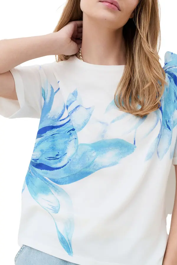 Round Neck Short Sleeve T-shirt with Print 1 Image