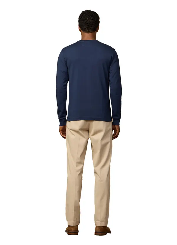 Classic Fit Peaks Long Sleeve T-shirt 3 Image