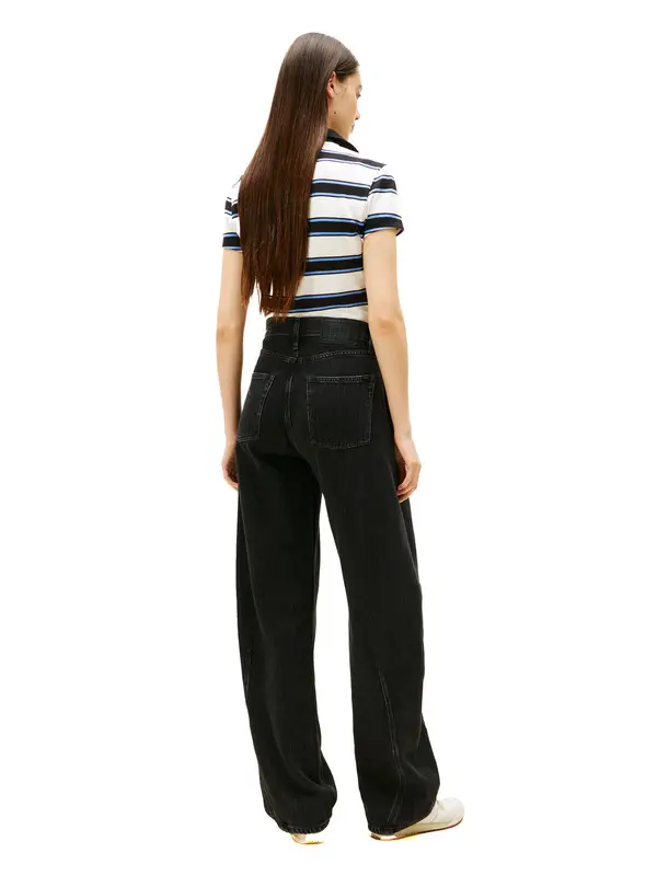 Mid Rise Barrel Leg Black Jeans 1 Image