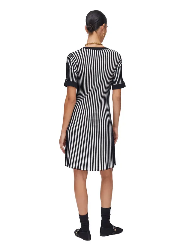 Short Knit Dress 3 Image