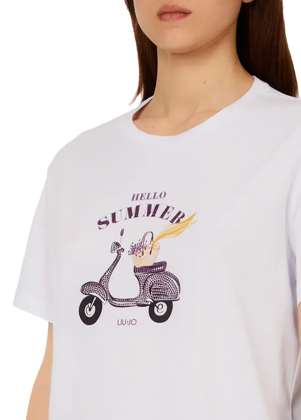 Short Sleeve T-shirt with "Hello Summer" Graphic 1 Image