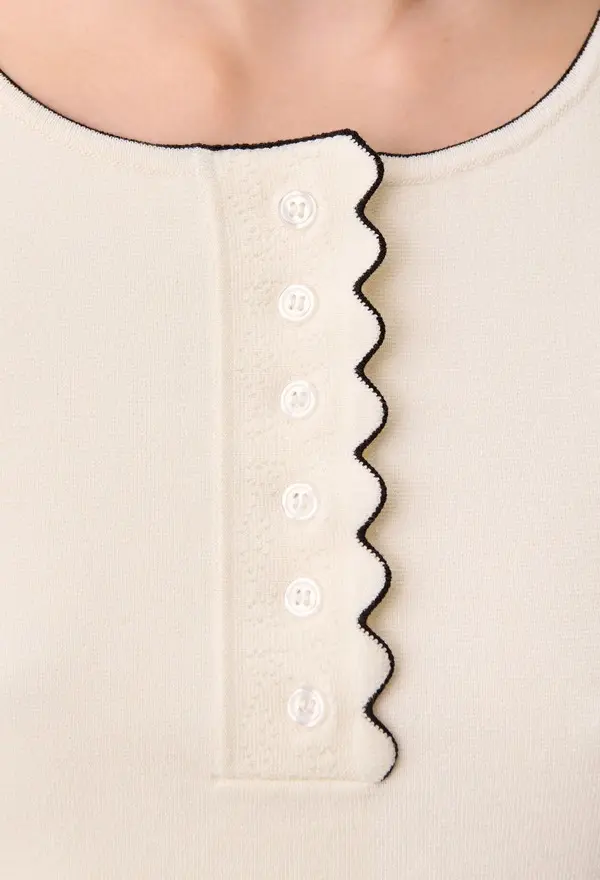 Fitted Sleeeveless Knit Top 1 Image