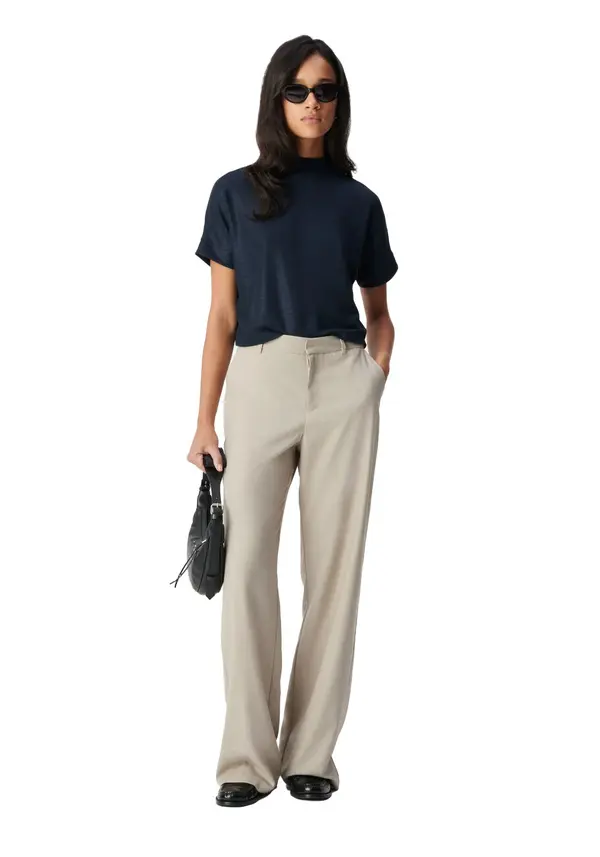 Sequined Short-sleeve T-shirt 2 Image