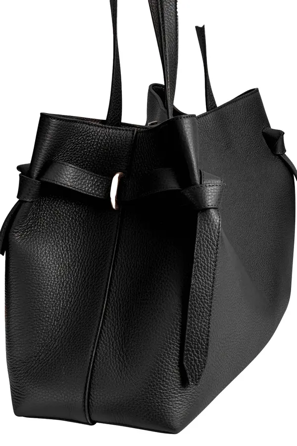 Pebble Leather Large Tote Bag 2 Image