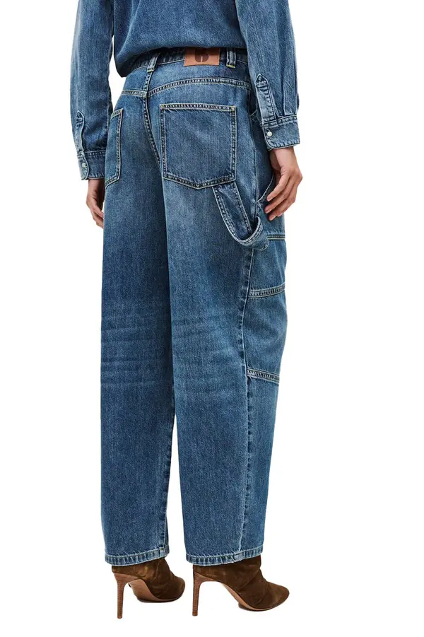 Straight Leg Textured Cargo Jeans 3 Image