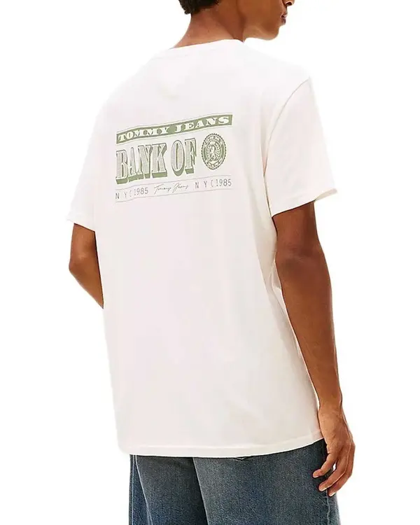 Regular fit with Signature Sleeve Flag Branding T-shirt 1 Image