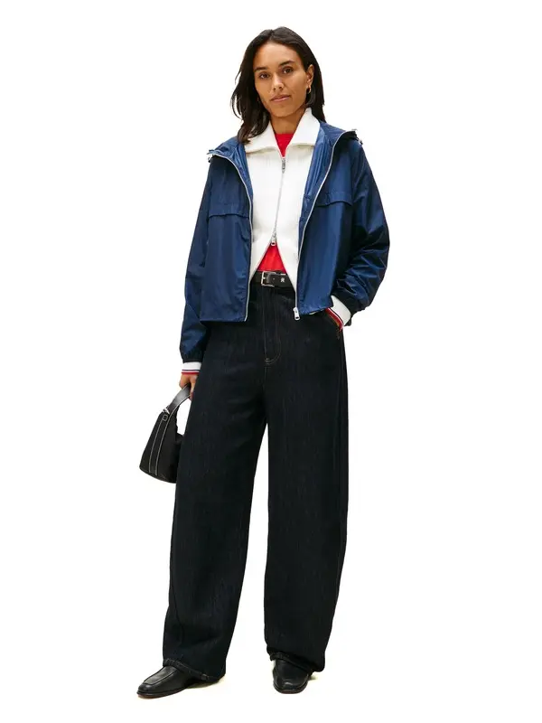 Water-repellent Jacket with Drawstrings at the Hem 2 Image