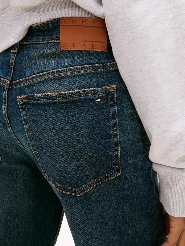 Straight Cut Regular Waist Jeans 3 Image